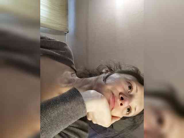 Viviennn webcam
