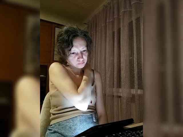Viviennn webcam