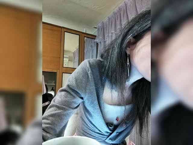 Viviennn webcam