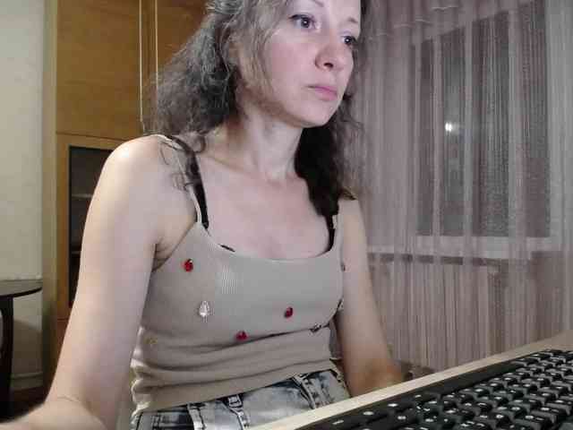 Millie webcam