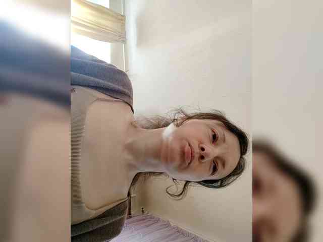 Viviennn webcam