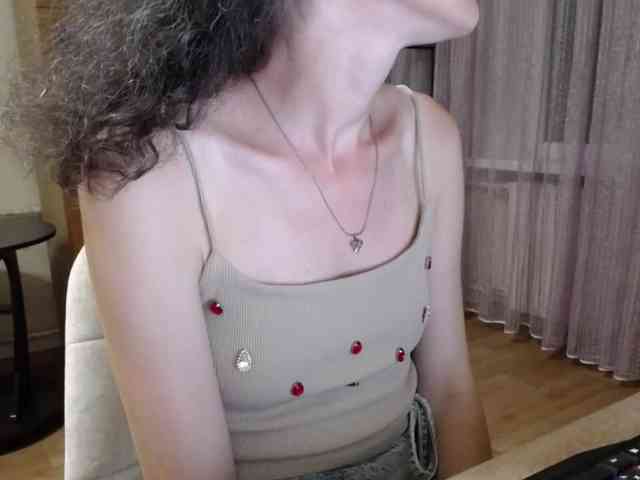 Millie webcam