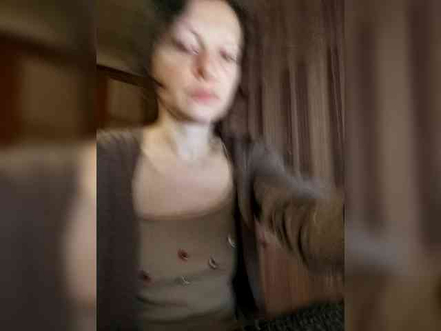 Viviennn webcam