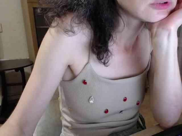 Millie webcam