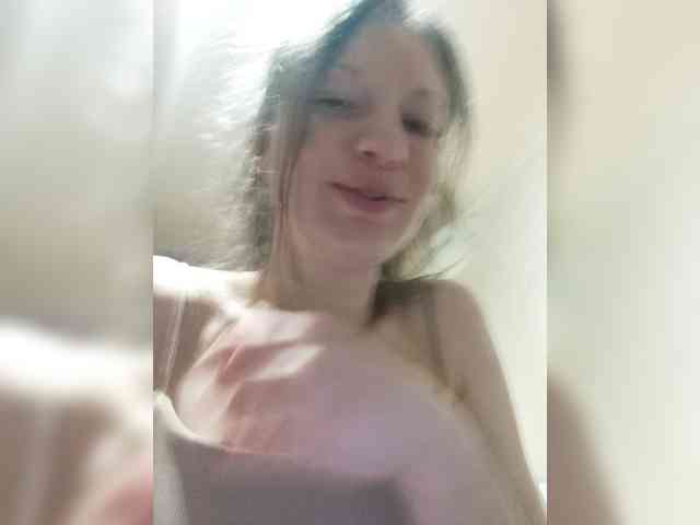 Viviennn webcam