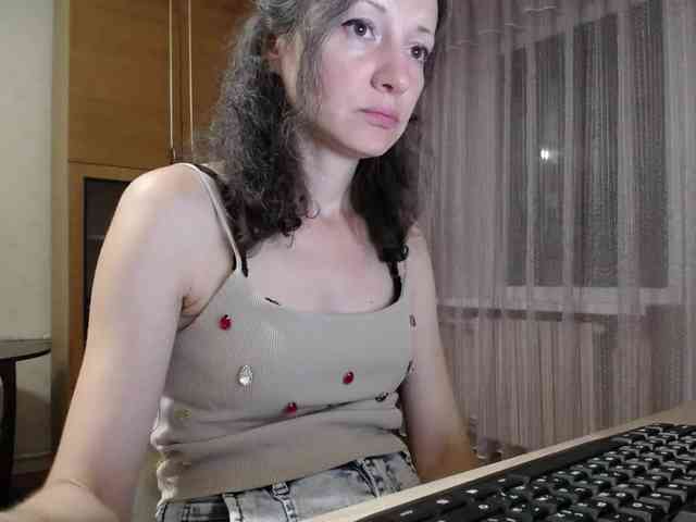 Millie webcam