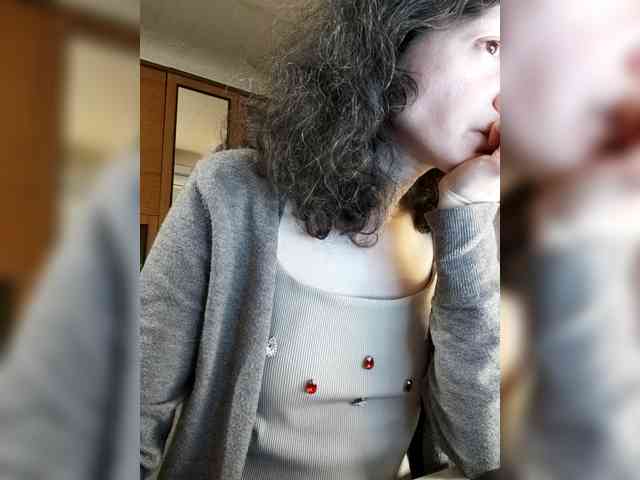 Viviennn webcam