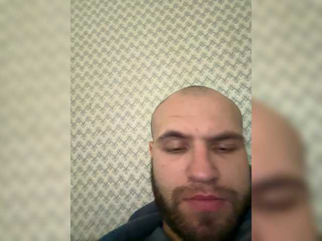 ZeFir2281, 25 y/o - Live Cam on BongaCams