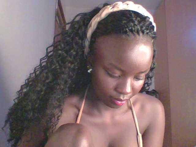 Cutiechoco live cam on BongaCams