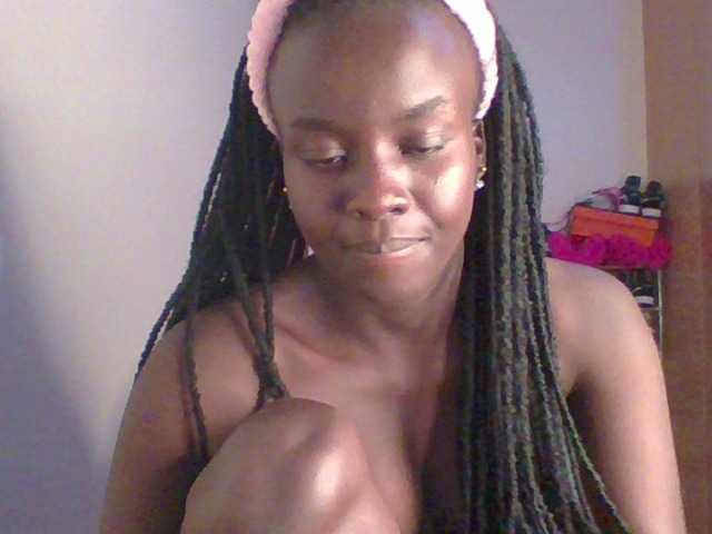 Cutiechoco live cam on BongaCams