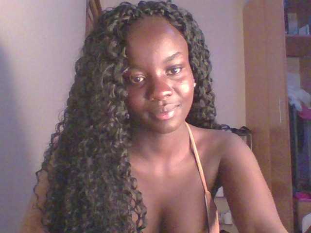 Cutiechoco live cam on BongaCams