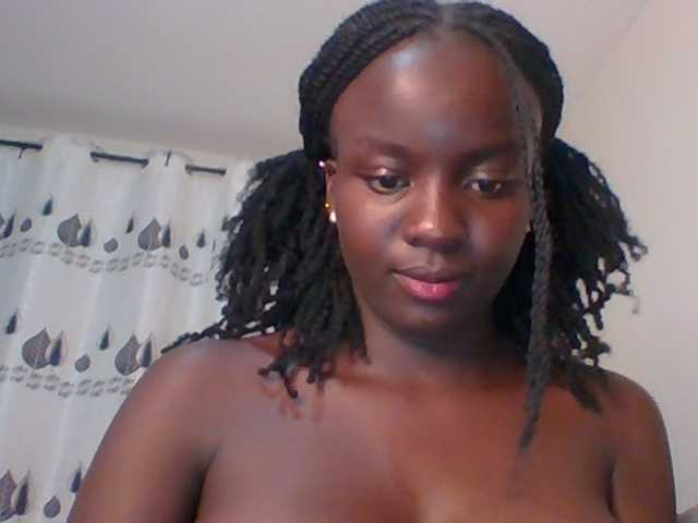Cutiechoco live cam on BongaCams