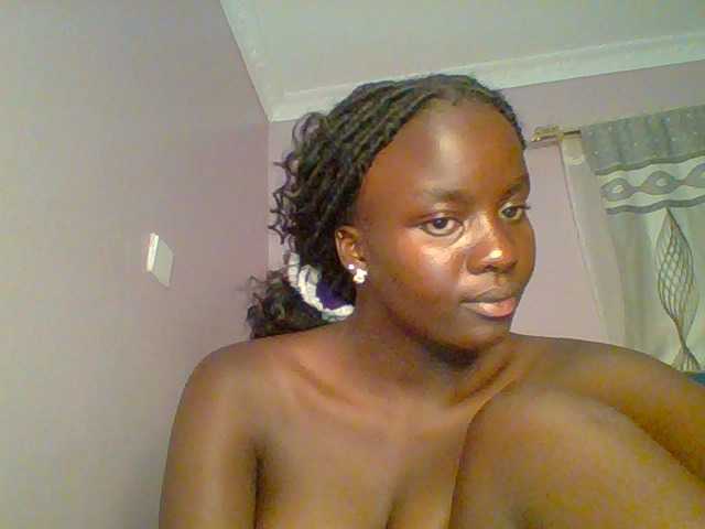 Cutiechoco live cam on BongaCams