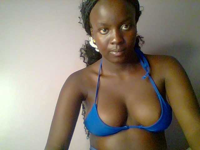Cutiechoco live cam on BongaCams