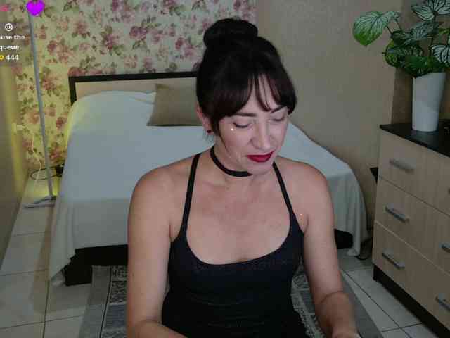 AnneKarma webcam
