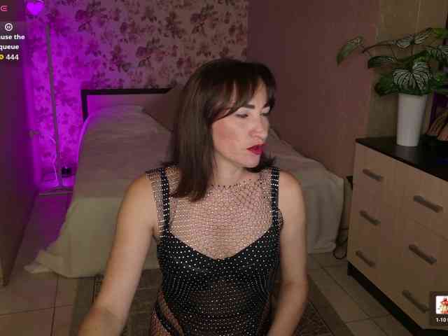 AnneKarma webcam