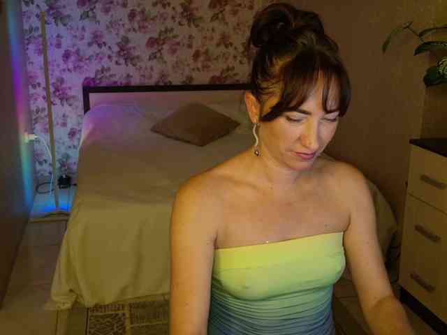 AnneKarma webcam