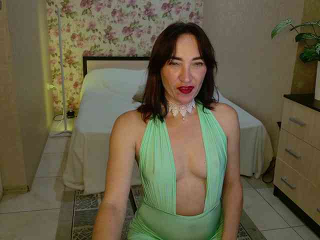 AnneKarma webcam