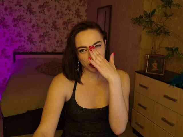 AnneKarma webcam