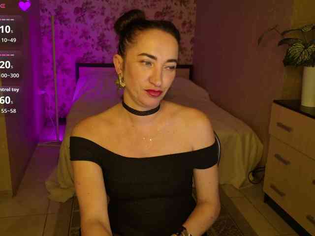 AnneKarma webcam