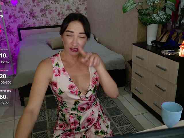 AnneKarma webcam