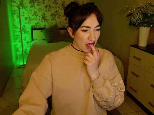 AnneKarma webcam