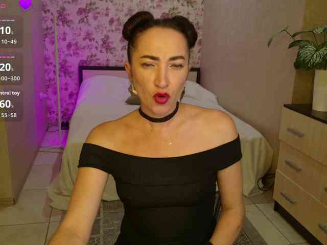 AnneKarma webcam