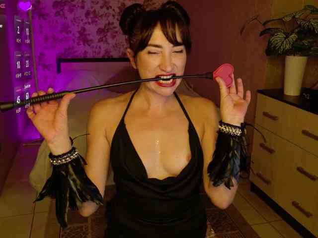 AnneKarma webcam