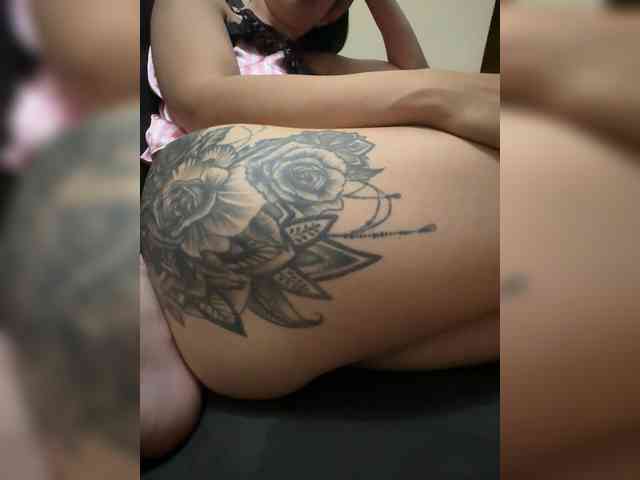 Tamesandlove Live Webcam on BongaCams