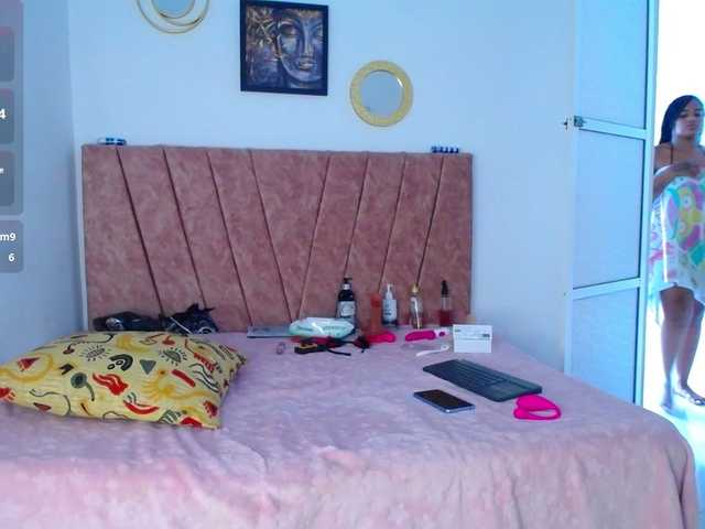 Issa-love live cam on BongaCams