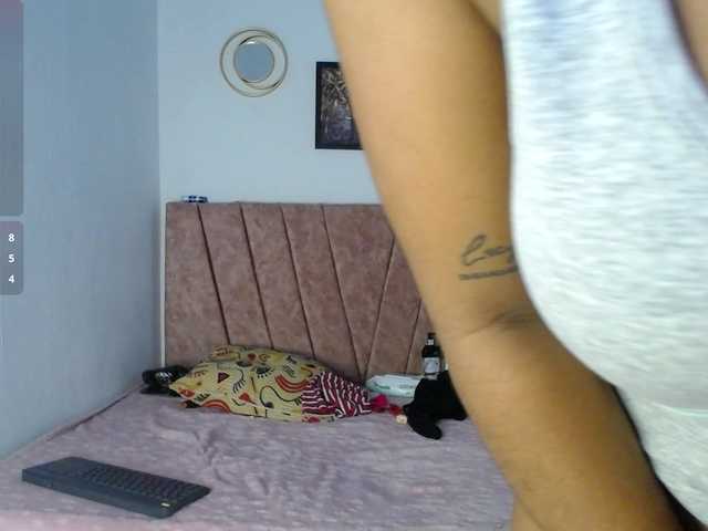 Issa-love live cam on BongaCams