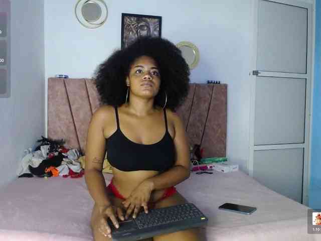 Issa-love webcam
