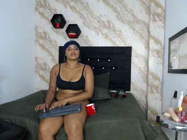 Issa-love webcam