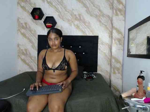 Issa-love webcam