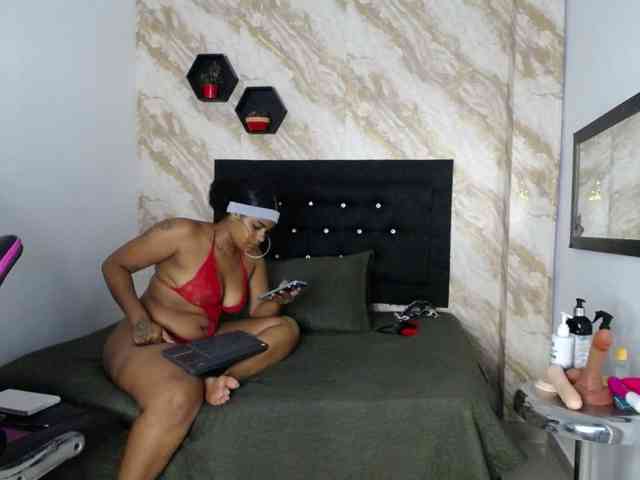 Issa-love webcam