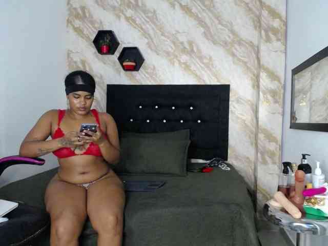 Issa-love webcam