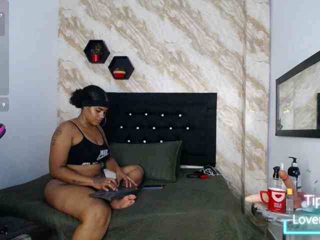 Issa-love webcam