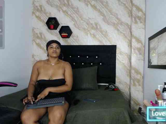 Issa-love webcam