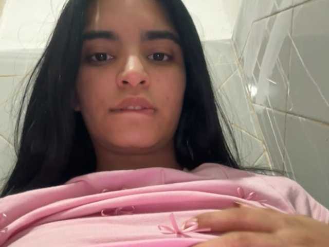 Live трансляция Carly_Joe - slutnetki.online