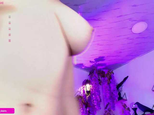 Zaradavis live cam on BongaCams