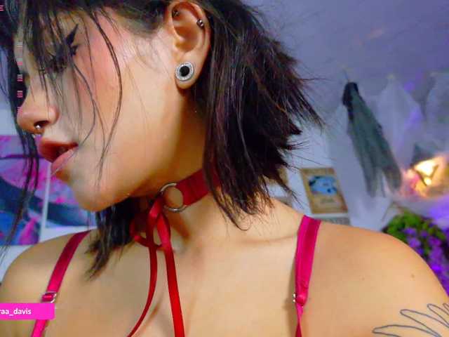 Zaradavis live cam on BongaCams