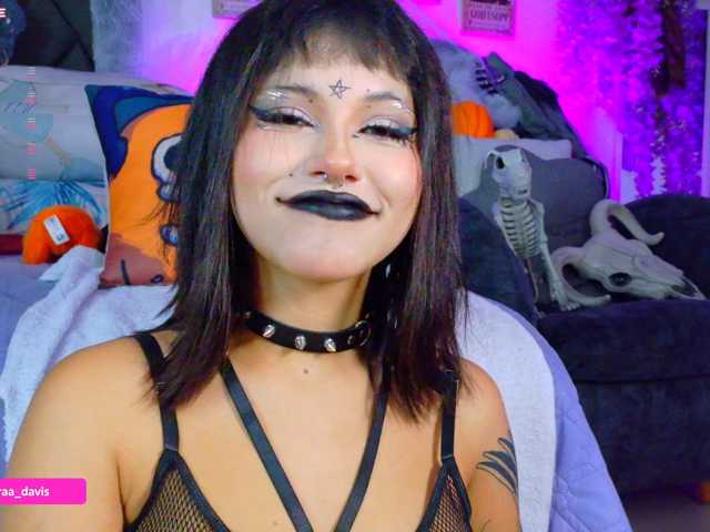 Zaradavis live cam on BongaCams