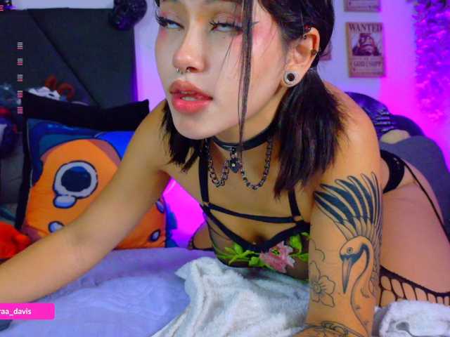 Zaradavis live cam on BongaCams