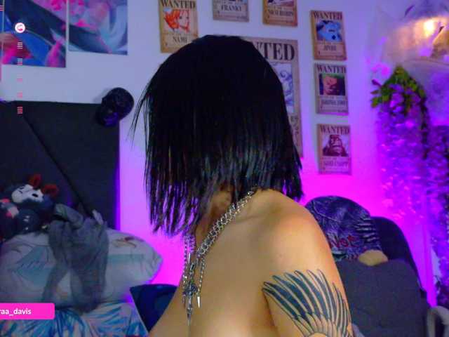 Zaradavis live cam on BongaCams