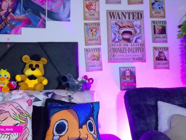 Zaradavis — live female cam