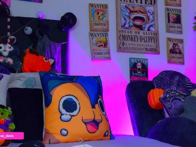 Zaradavis, live now on BongaCams