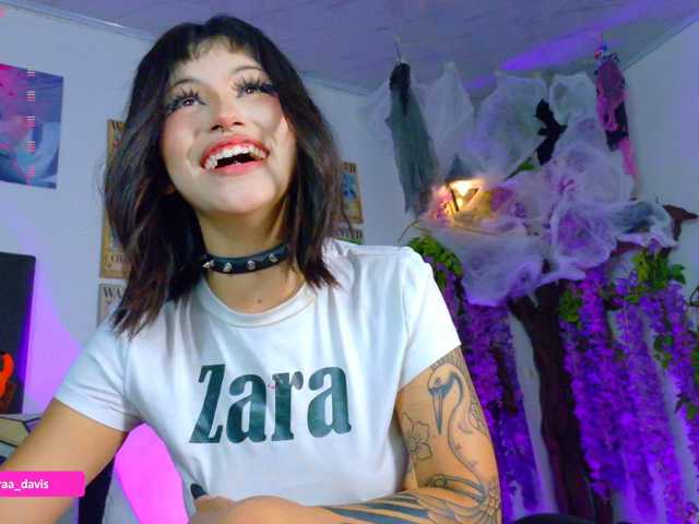 Zaradavis live cam on BongaCams