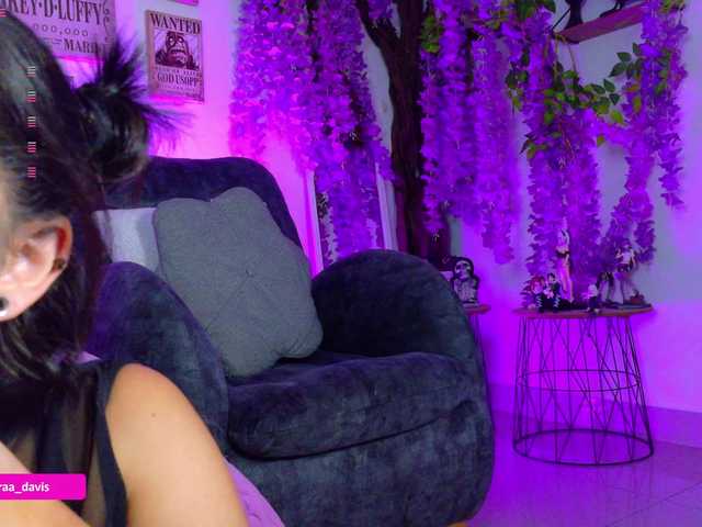 Zaradavis live cam on BongaCams