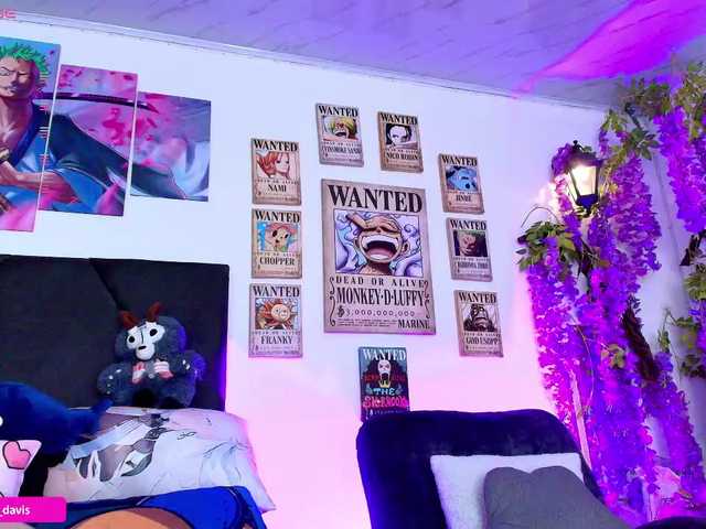 Zaradavis live cam on BongaCams