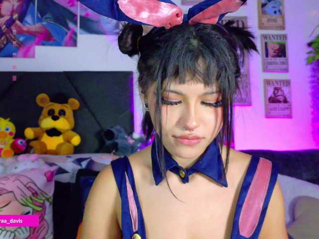 Zaradavis — live female cam